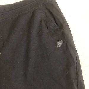 Nike Pants - Black Nike Sweatpants. Nike Pants - Black Nike Sweatpants.